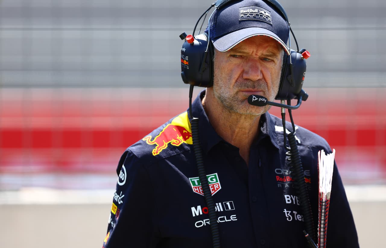 El equipo técnico de Red Bull se encuentra pendiente de lo que está sucediendo recientemente con los monoplazas de sus pilotos y la forma en la que los conducen.
<br>
