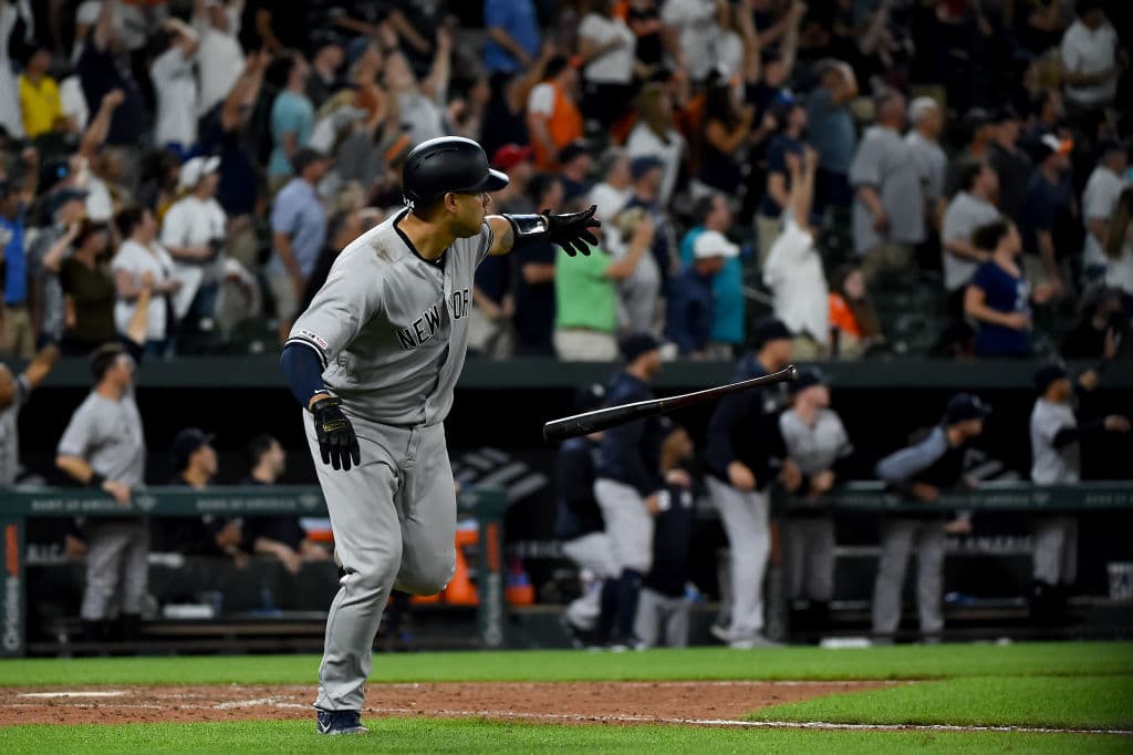Y con dos outs, el dominicano Sánchez disparó su vuelacercas frente a Mychal Givens (0-1). Ese fue el cuadrangular 13 en la campaña para el receptor de los neoyorquinos.