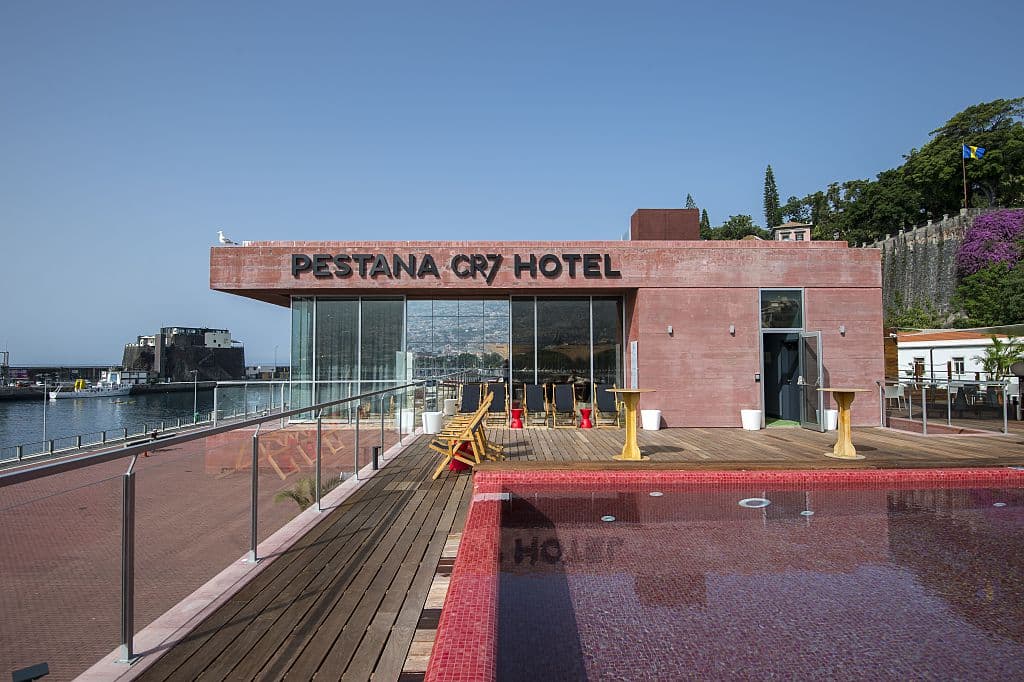 El Pestana CR7 Hotel situado en la ciudad de Lisboa, acaba de recibir un reconocimiento como el hotel en Europa con mayor con más 'prestigio en el estilo de vida (leading lifestyle)'.