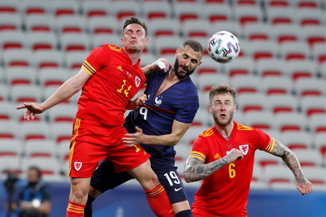 Francia derrota 3-0 a Gales durante partido internacional amistoso. Con goles de Kylian Mbappé, Antoine Griezmann y Ousmane Dembélé, los actuales campeones del mundo derrotaron a los 'Dragones' y están más que listos para la Euro 2020.