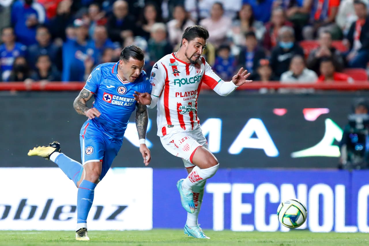 Cruz Azul peleó pero de poco le sirvió.