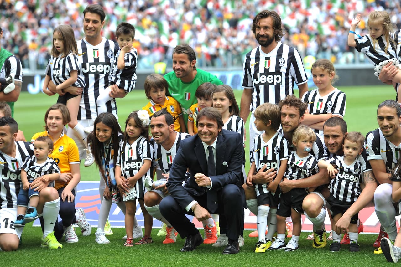 Conte revivió la grandeza de la Juventus, pues la escuadra bianconera tardó años en recuperarse de su sanción cuando fue descendida en 2006.