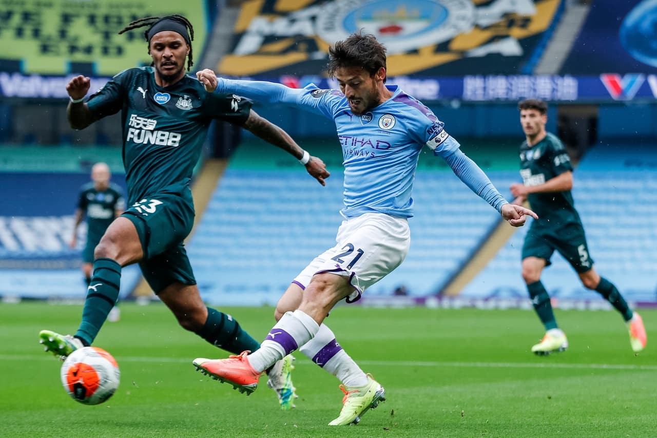 Con goles de Riyad Mahrez, Gabriel jesus, David Silva, Raheem Sterling y autogol de Federico Fernández, el Manchester City golea en casa al Newcastle United.