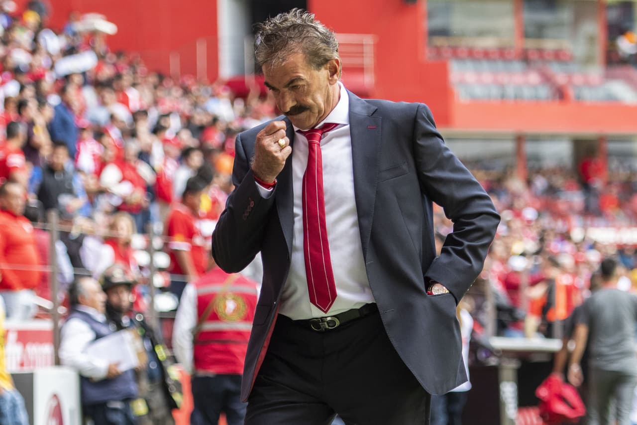 Ricardo La Volpe no piensa renunciar en Toluca