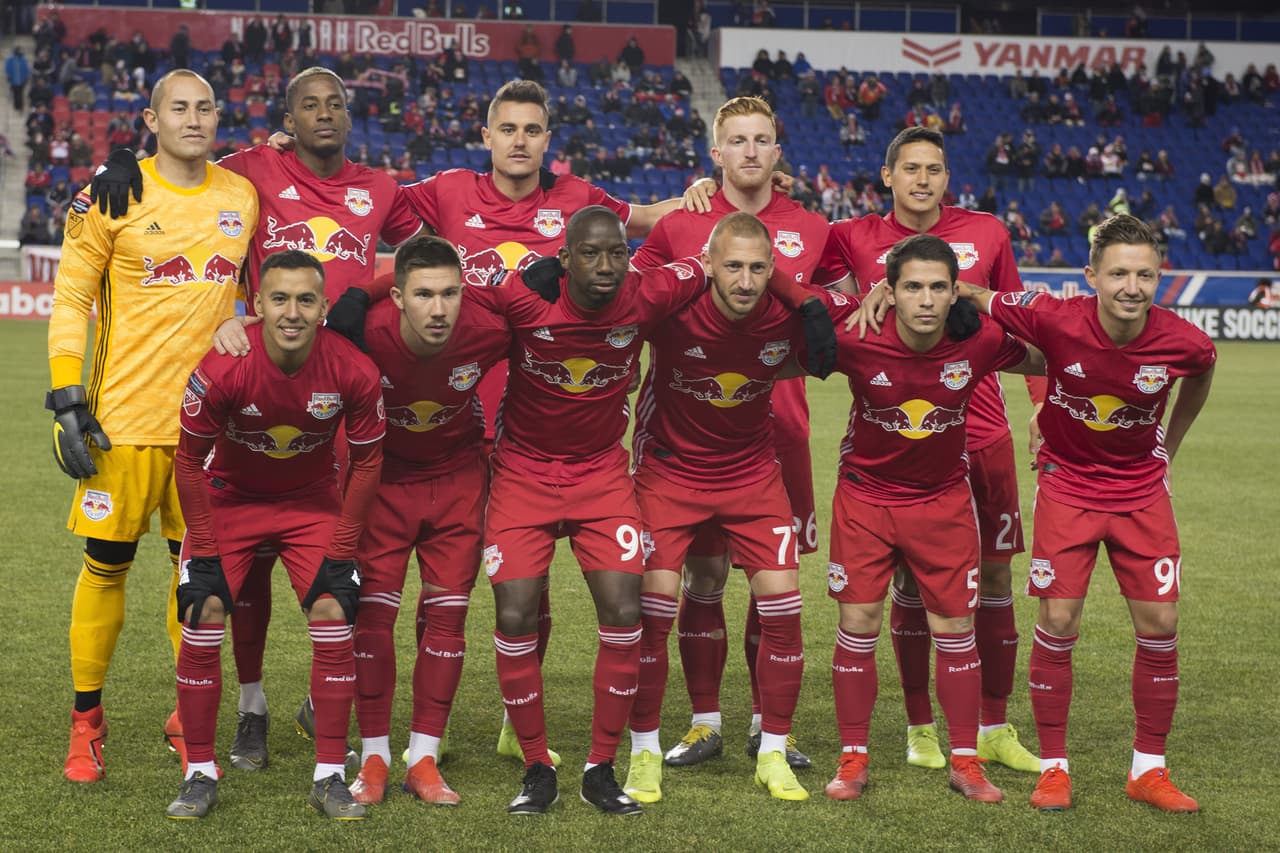 Los Toros formaron con Robles, Murillo, Parker, Long, Lade; Davis, Rzatkowski, Muyl, Kaku, Royer y Wright-Phillips.