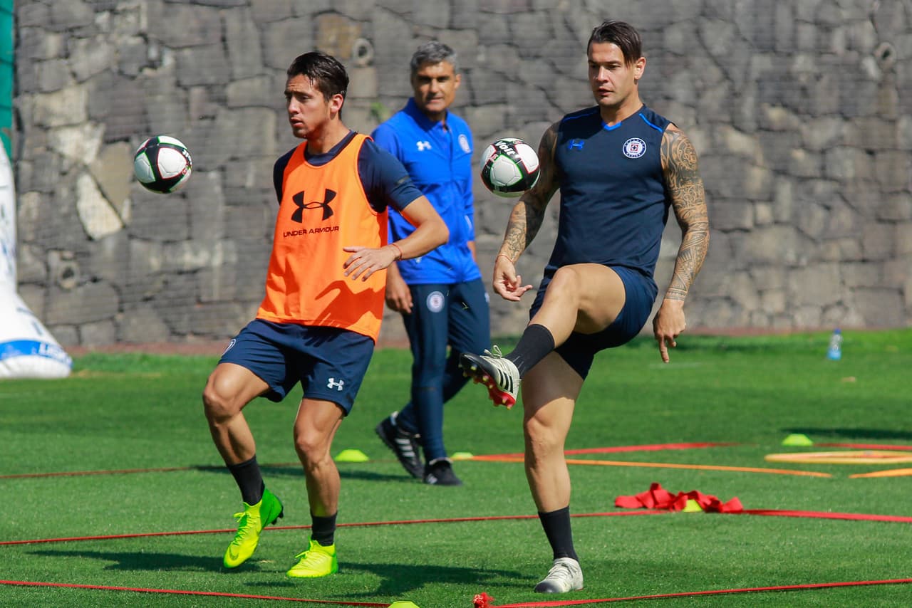 Monterrey derrotó 1-0 a Cruz Azul en el partido de ida y tiene la ventaja con miras a un posible cupo a la final.