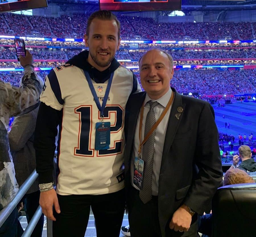 Harry Kane, como un aficionado más, lo pasó en grande como espectador del Super Bowl