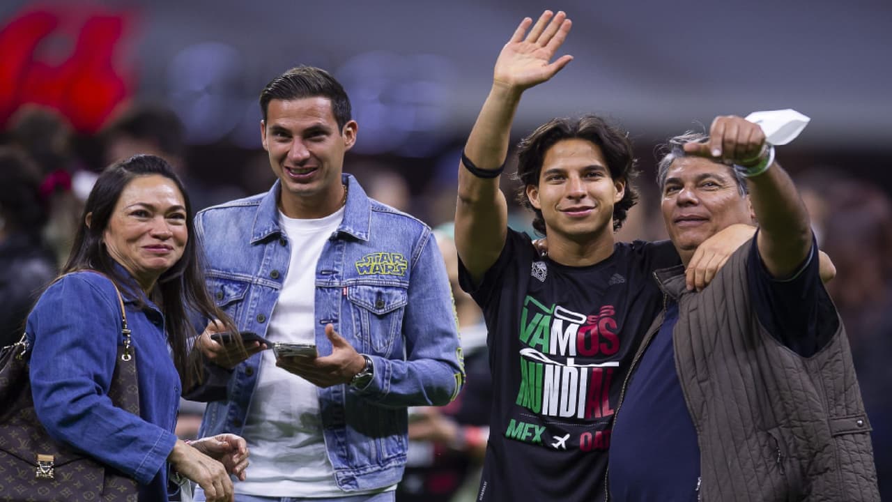 Mauro dice que Diego Lainez debe seguir en Europa no volver al América