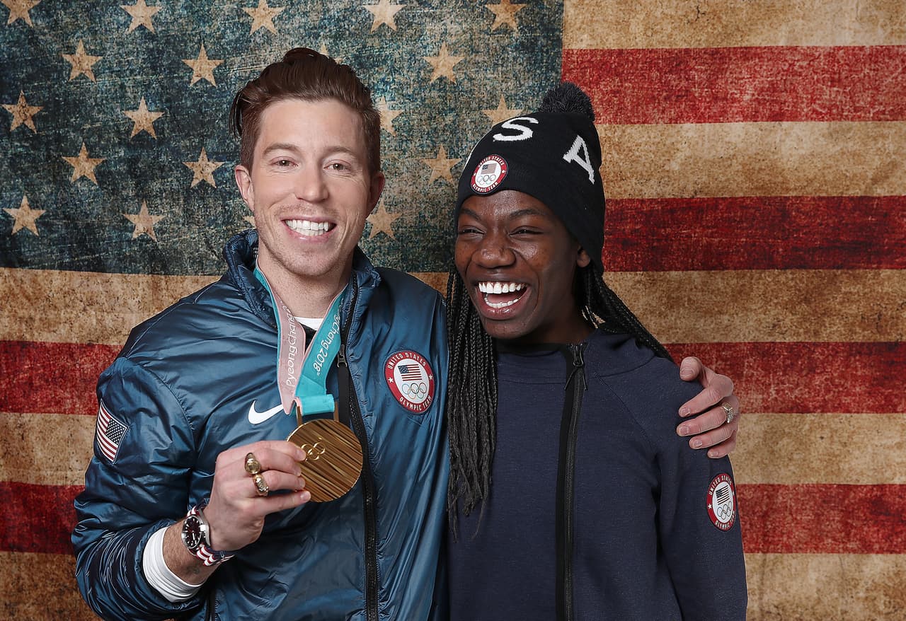 Aunque no ha ganado medallas en Pyeongchang, se ganó el corazón de toda la afición por su apoyo incondicional a Shaun White (snowboard). Además, es la primera mujer negra en este tipo de pruebas.