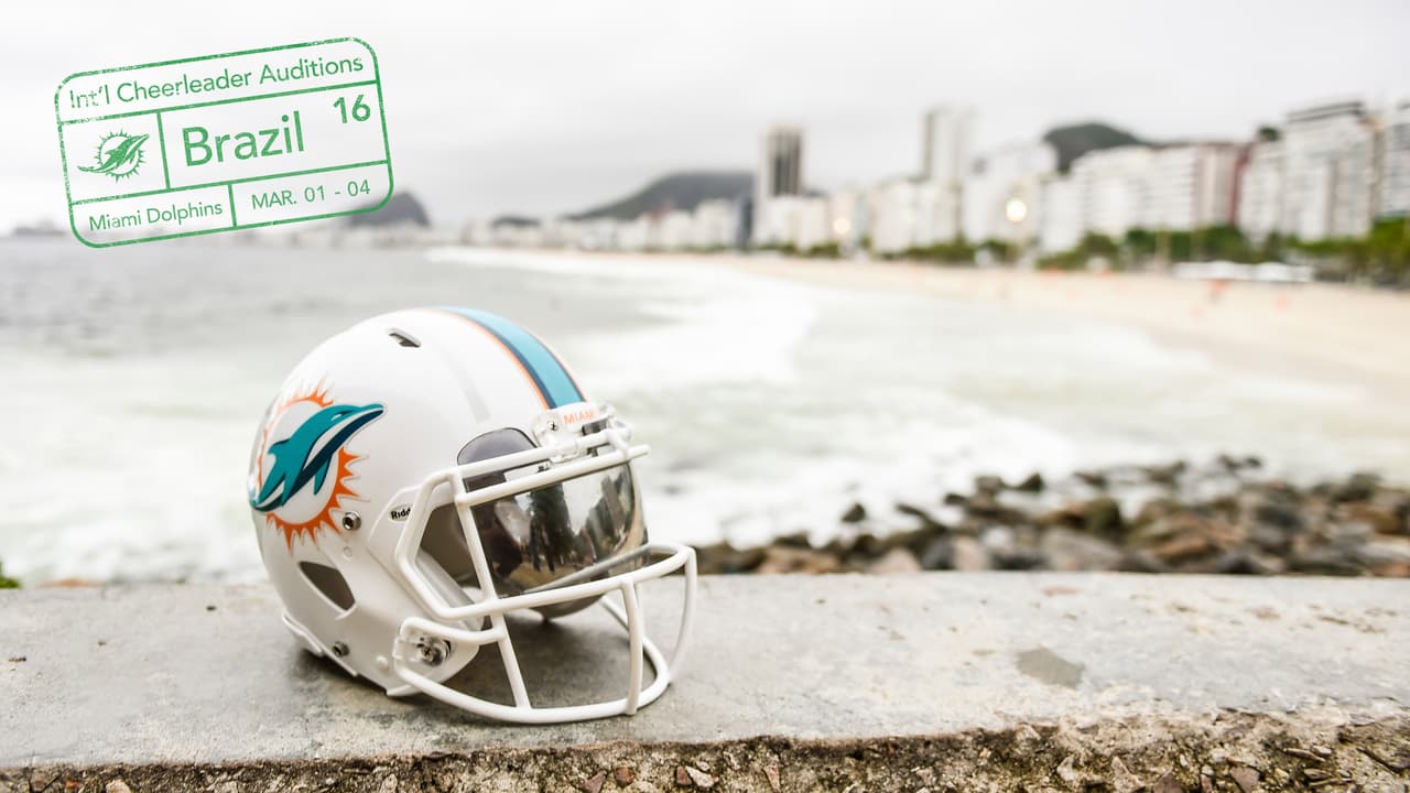 Allison y Krista, porristas de los Miami Dolphins, están buscando bellezas latinas para que se integren la próxima temporada. Arrancaron en Brasil y le sigue Argentina, México y Colombia.