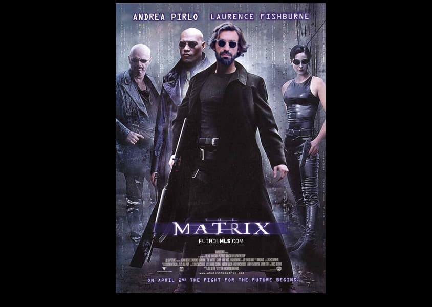 Sencillo: Pirlo es el elegido y cada uno de sus tiros libres son como si viniera de Matrix. (Warner Bros)