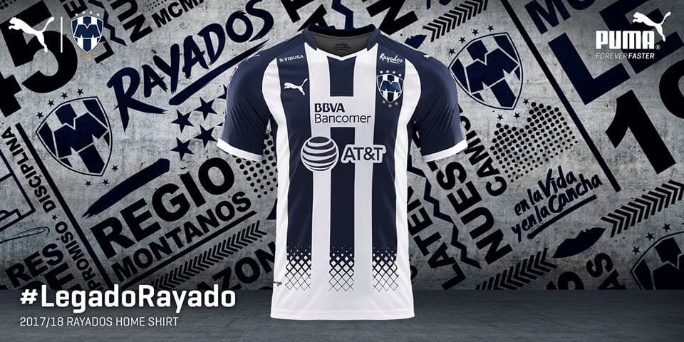 Este modelo lleva un degradado en las rayas sobre el final y un nuevo diseño de cuello en 'V'. Además, cuenta con toda la tecnología de primera.