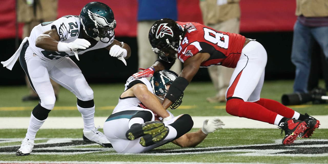 KIKO ALONSO - No jugó todo 2014 por una lesión de ligamentos en una rodilla. En 2015 no termina de sanar y apenas ha visto algo de actividad.