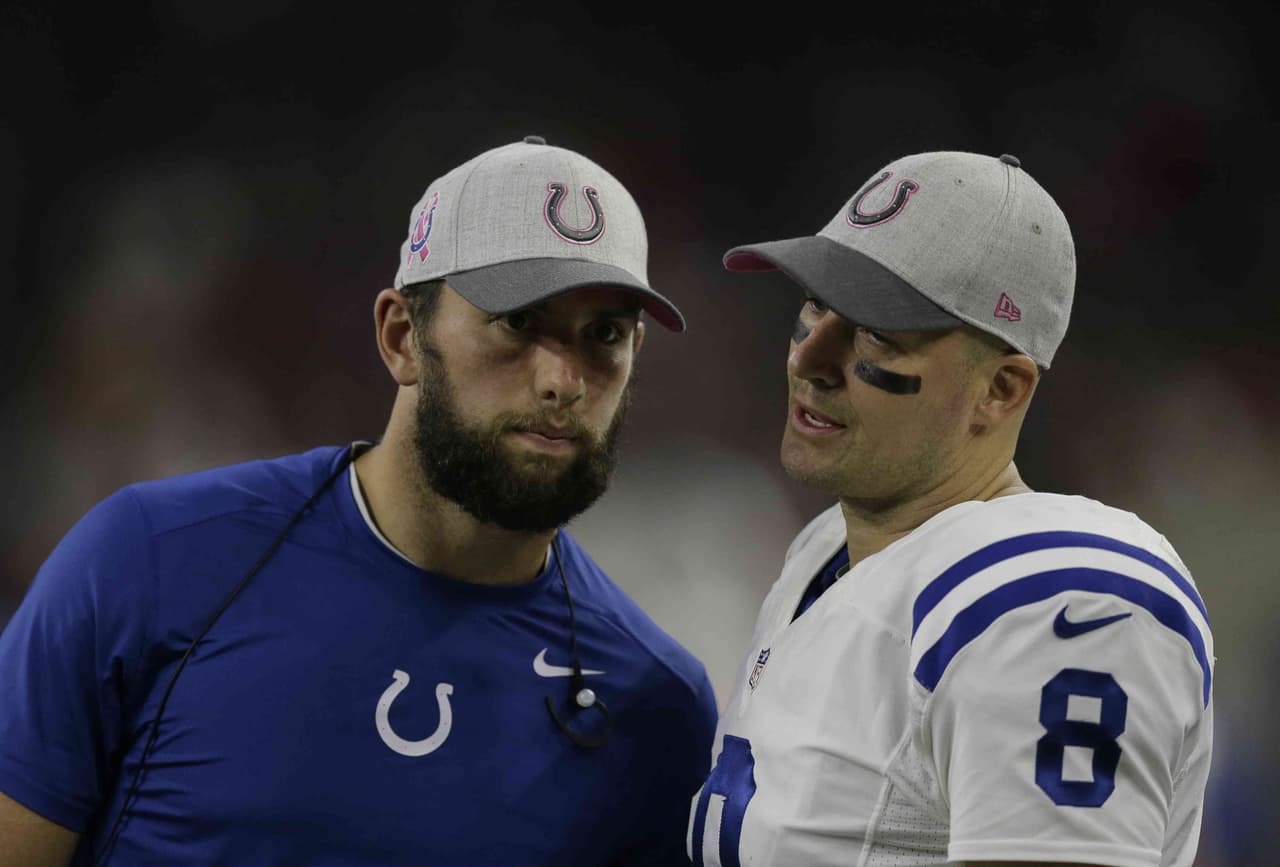ANDREW LUCK - Se especulaba una lesión de costillas, nunca lo confirmó. Ante Denver una fuerte tackleada provoca laceración de riñón, fuera de 2 a 6 semanas.