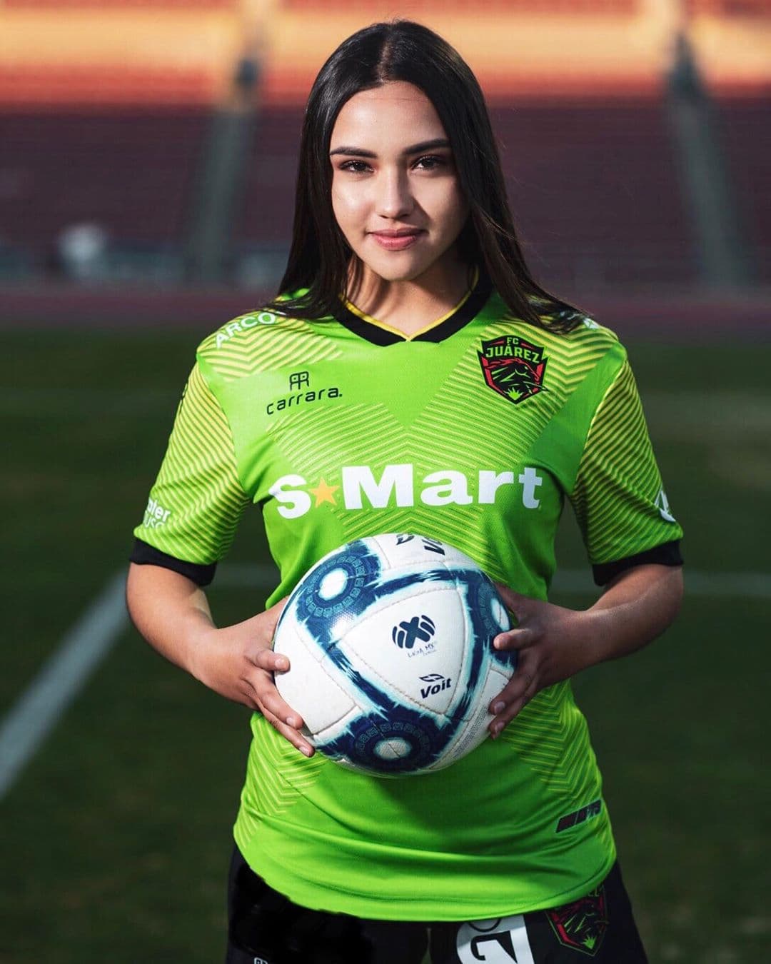 <b>Karen</b> es también delantera y fue registrada por primera vez, recién para el Clausura 2020 de La Liga MX Femenil con las Bravas de Juárez.