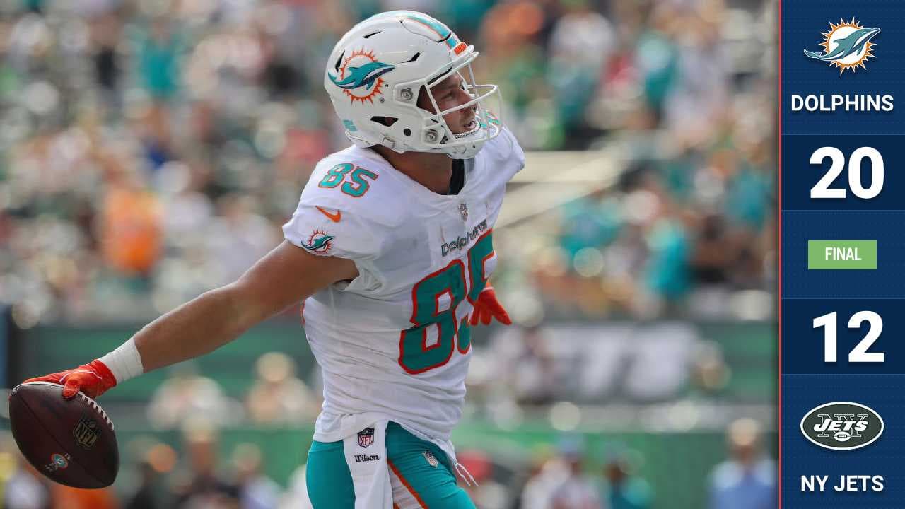 A pesar de que el novato sensación Sam Darnold lanzó para más de 300 yardas los Dolphins hicieron ver mal a domicilio a los Jets. Ryan Tannehill apenas compiló 168 yardas pero dos pases de anotación.