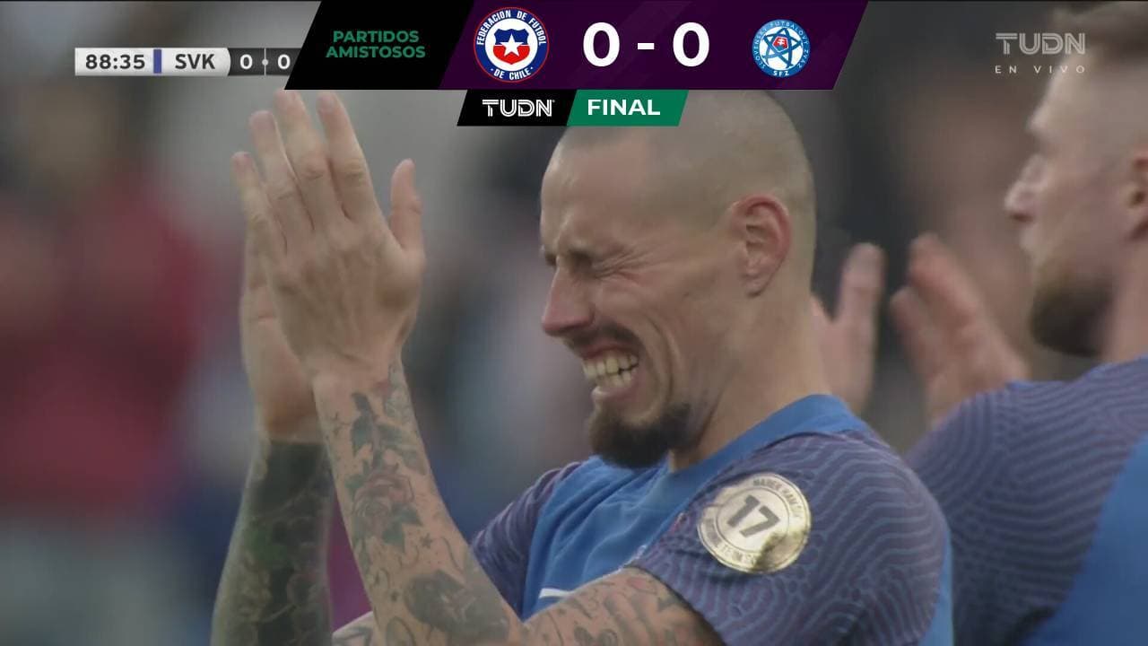 Chile alarga racha negativa ante Eslovaquia que despidió a Hamsik