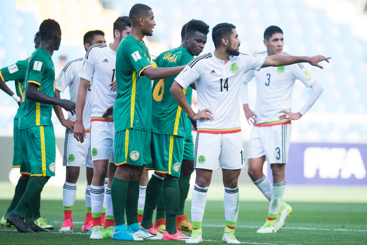 Las condiciones climáticas para ambos equipos fueron de una temperatura de 24 grados centígrados con una humedad del 54 por ciento.