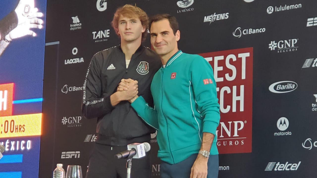Federer vive la emoción de poder romper un récord en México