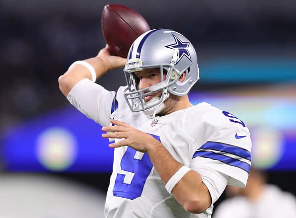 ARLINGTON, TX - DECEMBER 18: Tony Romo #9 of the Dallas Cowboys warms up on the field prior to the game against the Tampa Bay Buccaneers at AT&T Stadium on December 18, 2016 in Arlington, Texas. (Photo by Tom Pennington/Getty Images)