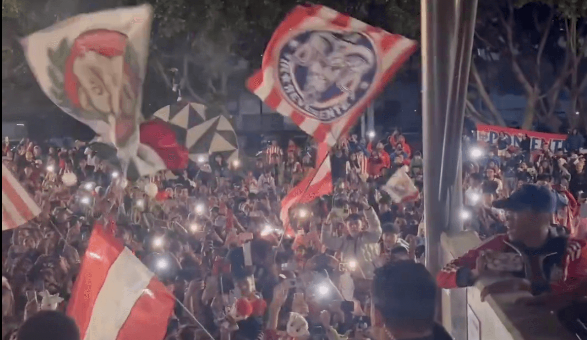 Serenata rojiblanca de cara al Clásico