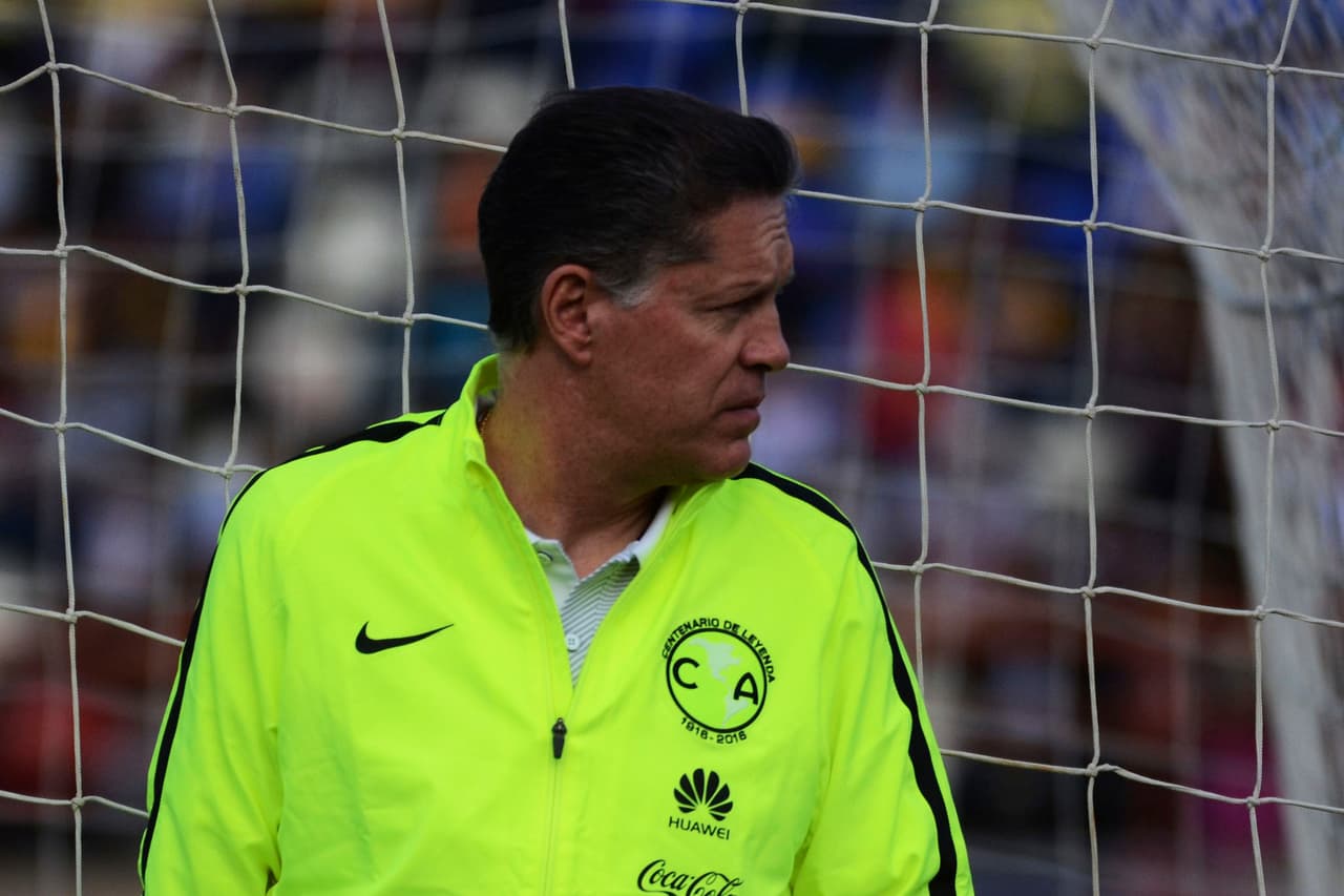 Ricardo Peláez. En su faceta de director deportivo, empezó en 2011 representando los intereses del Club América, equipo con el que estaría ligado hasta abril de 2017.