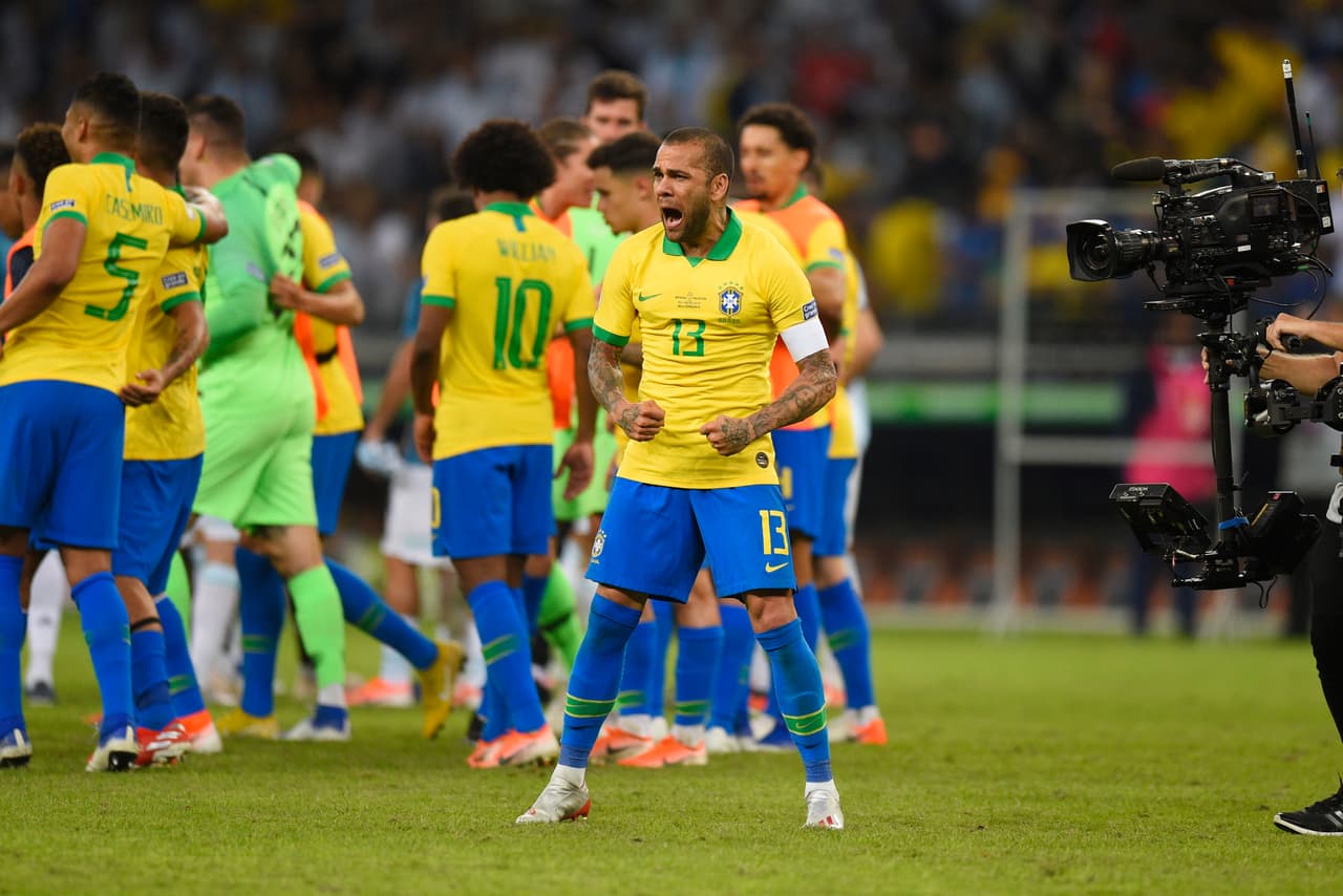 En momentos en los que se habla de un regreso al Barcelona, el buen nivel del jugador a pesar de su edad lo pone seriamente en la baraja.