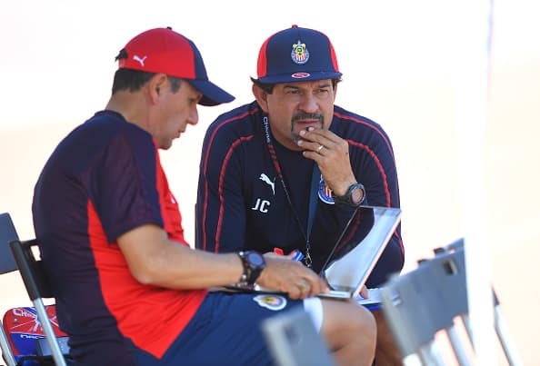 Cardozo cuenta con una joven plantilla entre los que resaltan: Carlos Salcido, Isaac Brizuela, Alan Pulido.