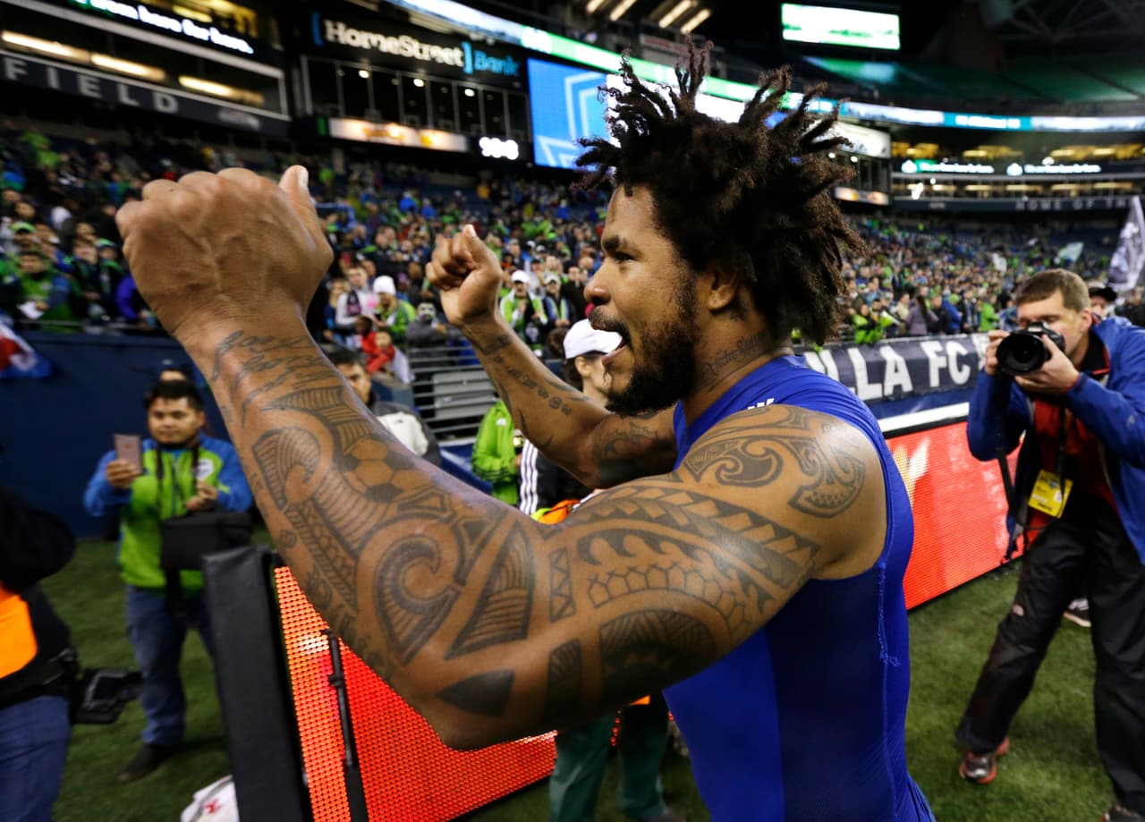 La fiesta de Seattle Sounders frente a su público fue en grande. La celebración del panameño Román Torres es una de las imágenes que habla por si misma de la alegría local.