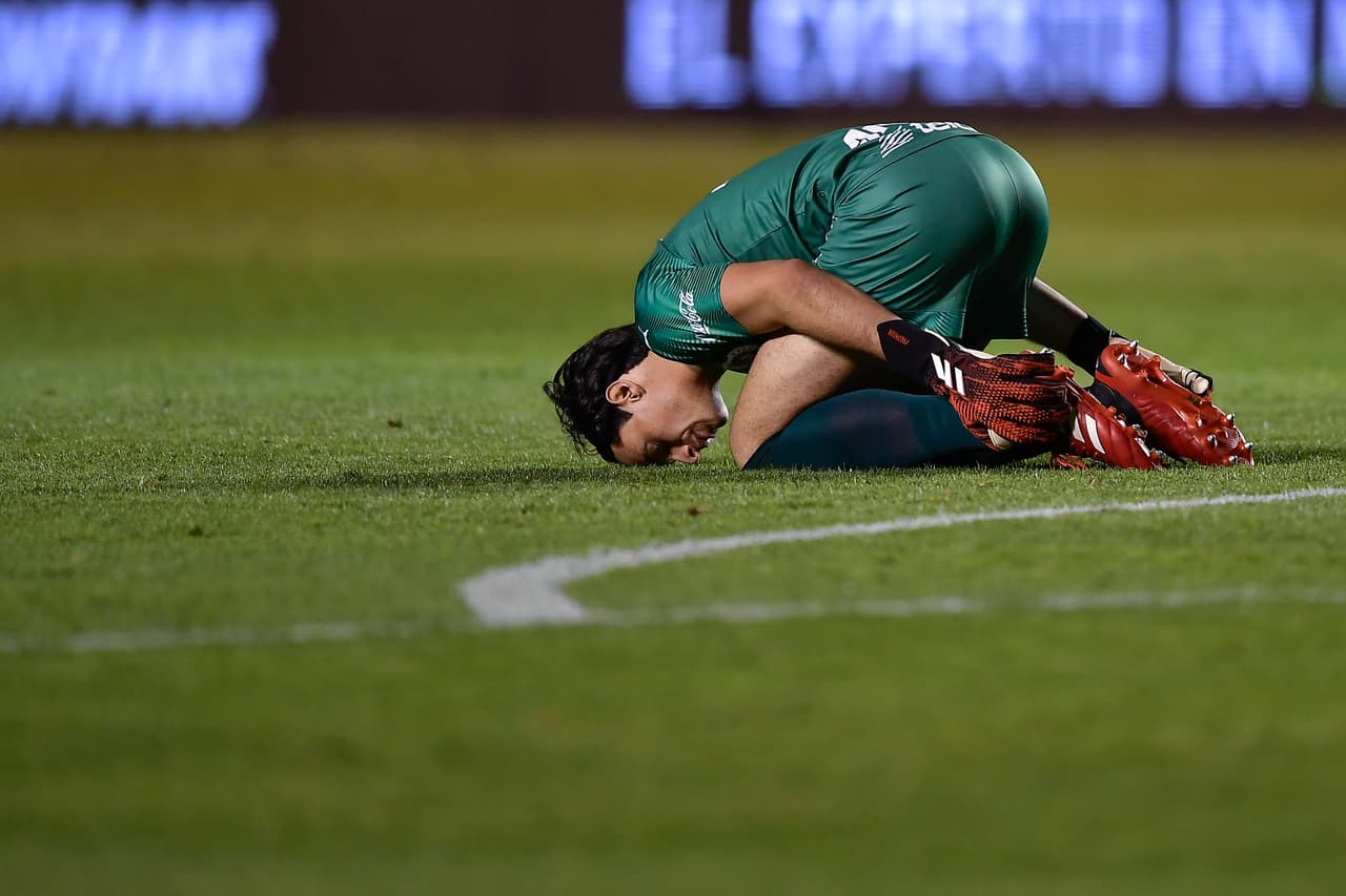 Zully Ledesma le recuerda a Toño Rodríguez que no está en Lobos