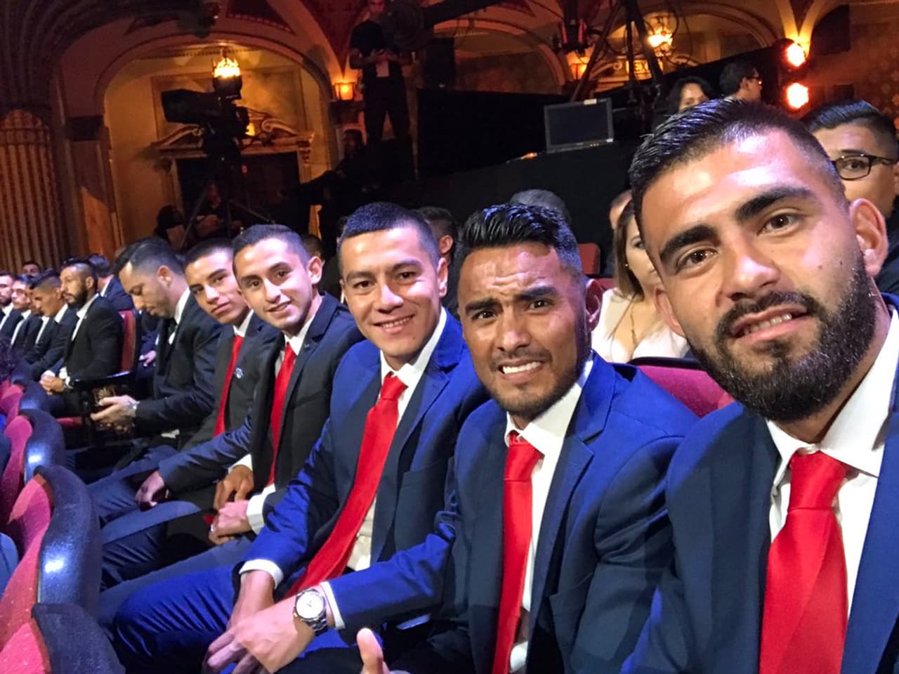 La plantilla campeona de la Liga MX: Club Deportivo Guadalajara.