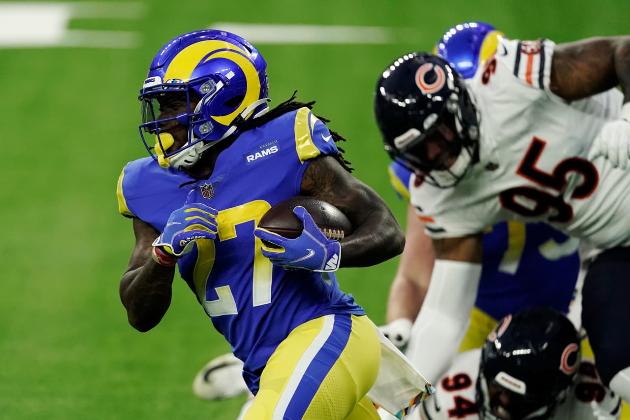 Aaron Donald y su poderosa defensiva dominan durante todo el partido a la ofensiva de los Bears y los Rams ganan 10-24 en el Monday Night.