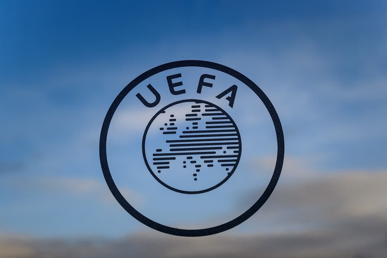 La UEFA suplirá al sancionado francés Michel Platini.