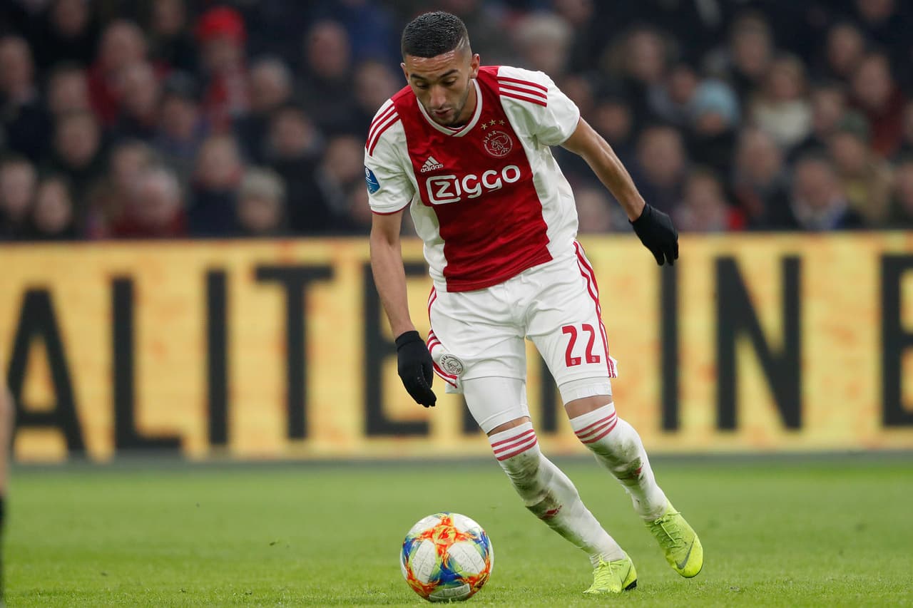 <b>Hakim Ziyech - </b>En algún momentó se pensó que el mediocampista marroquí llegaba de inmediato al Borussia Dortmund, pero las negociaciones tendrán que finalizar en junio. Parece que solo quedan detalles para que llegue a la Bundesliga desde el Ayax.