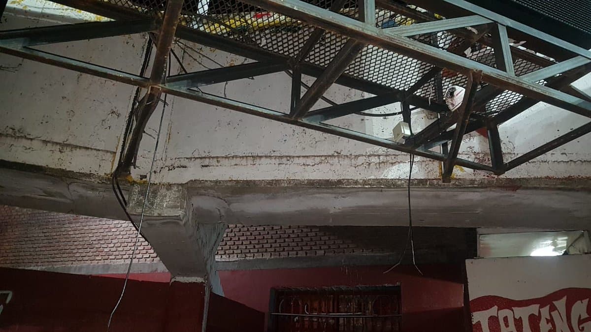 El saldo final de daños materiales provocado por los aficionados de Newell's Old Boys en el estadio de Unión de Santa Fe.