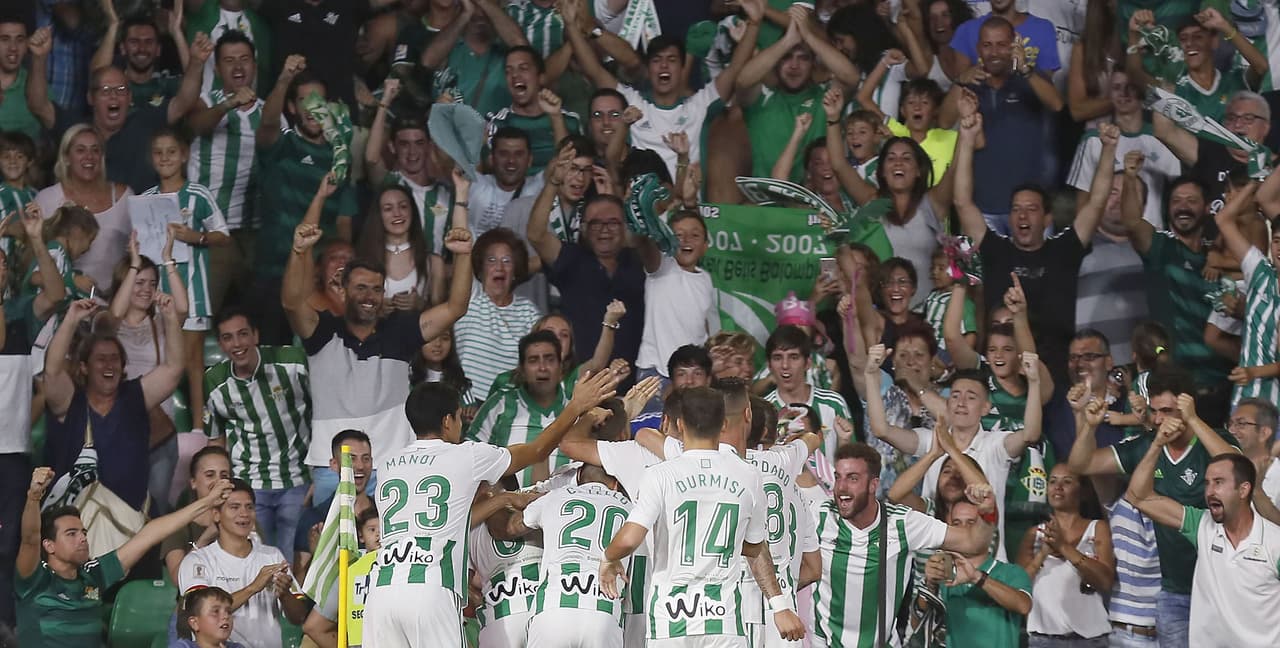 Celebraba toda la fanaticada del Betis.