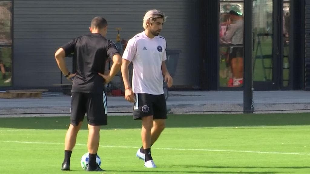 Rodolfo Pizarro ya entrena en Miami