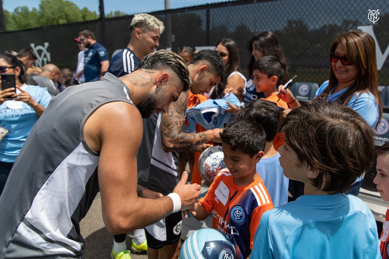 Taty Castellanos fue una de las figuras más reclamadas por los hinchas.