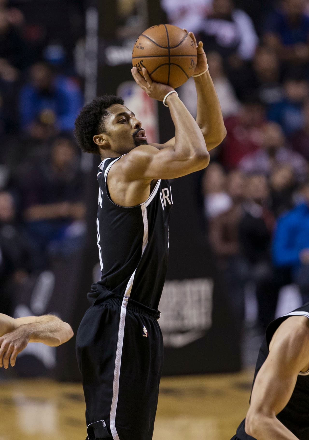 Disfruta de las imágenes del emocionante partido de temporada regular celebrado en Ciudad de México entre el Miami Heat y los Nets de Brooklyn.