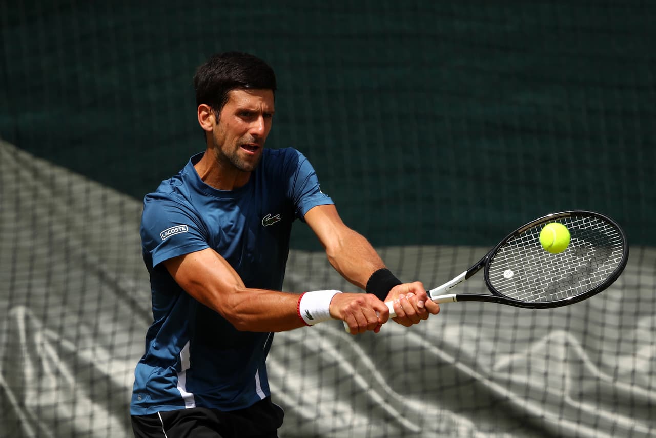 El serbio Novak Djokovic es otro de los aspirantes al título masculino y espera tomar revancha luego de quedarse en Semifinales de Ronald Garros.