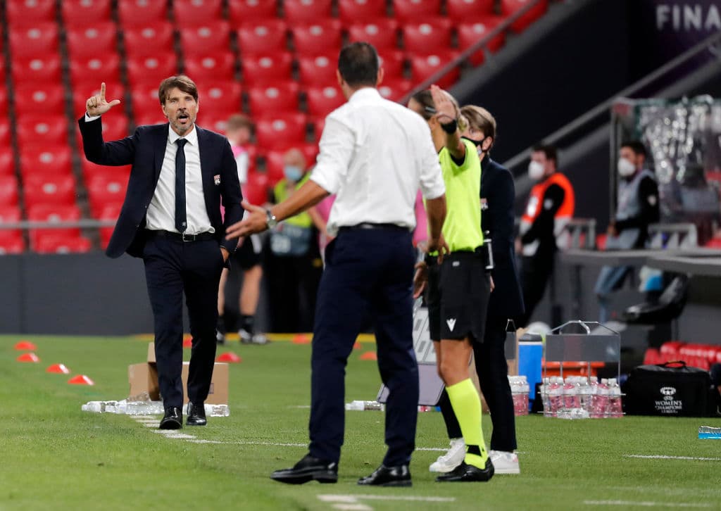 Acusan presunto hostigamiento sexual de DT del PSG femenil