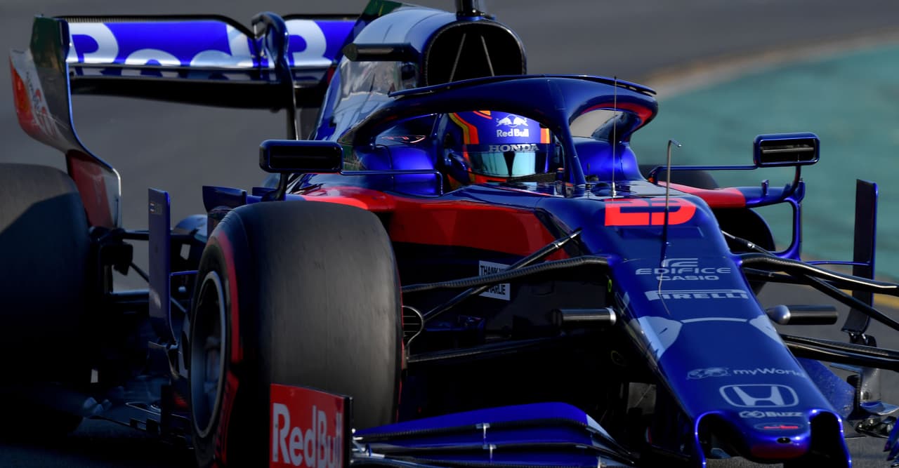 En la siguiente casilla quedó ubicado Alexander Albon (Toro Rosso) que en 14 giros su mejor tiempo fue 1:22.363.