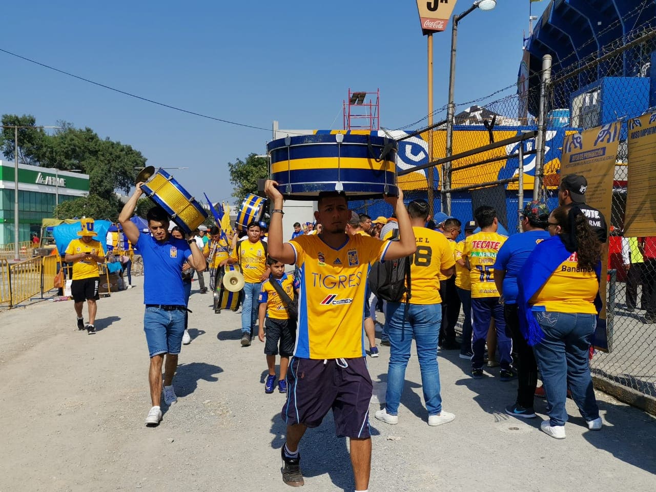 Sin embargo, está lista la caravana de fanáticos de Tigres rumbo al 'Volcán' para el juego de vuelta de la Semifinal del Clausura 2019 contra Rayados.