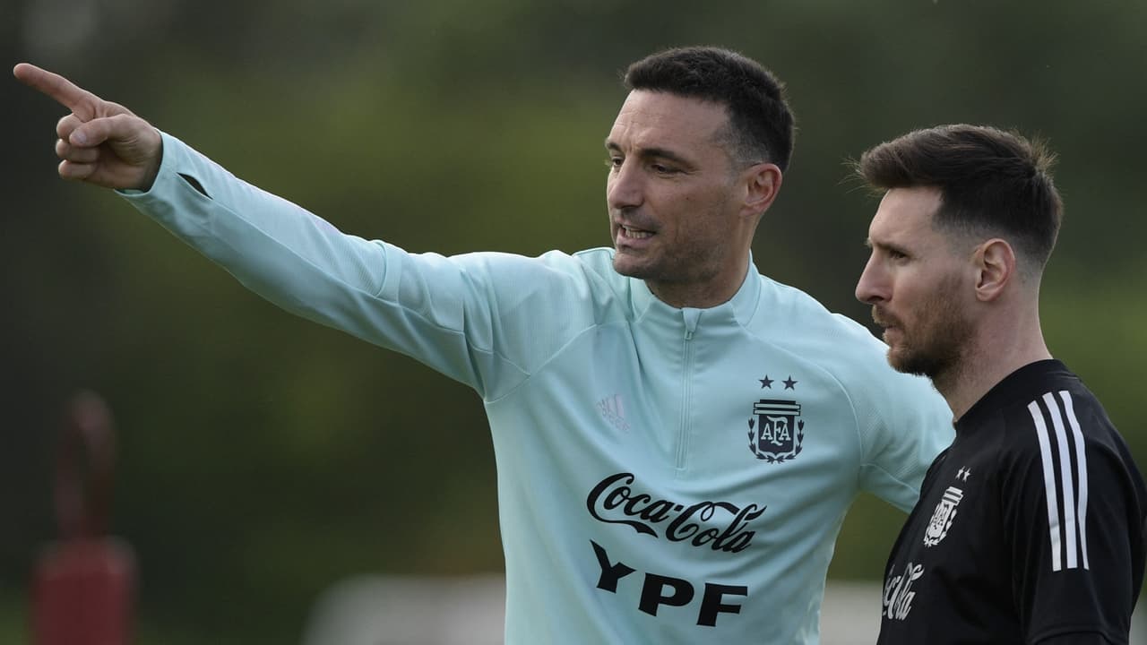 Scaloni aún no define si Messi iniciará ante Uruguay