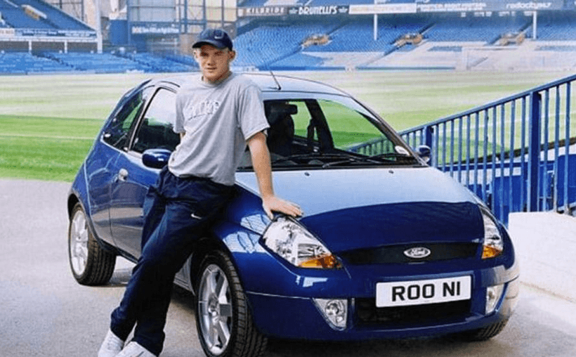 El inglés Wayne Rooney apeló a la sencillez y llegaba a entrenar en su Ford Ka.
