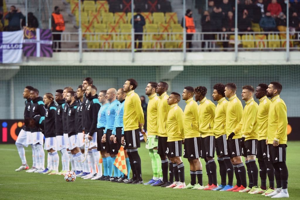 Real Madrid derrota 3-0 al Sheriff Tiraspol con anotaciones de David Alaba (30'), Toni Kroos (45+1') y Karim Benzema (55'), poniéndose como líderes de grupo y asegurando su clasificación a la siguiente ronda de la UEFA Champions League.