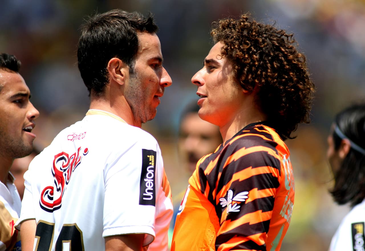 Ambos arqueros han sido exitosos a nivel de clubes o a nivel de selección nacional.