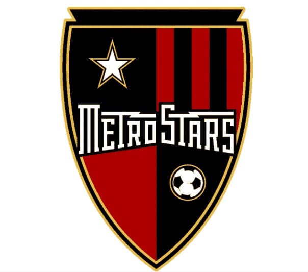 De 1998 a 2005 utilizaron este escudo en el que ya no aparece una metrópoli.