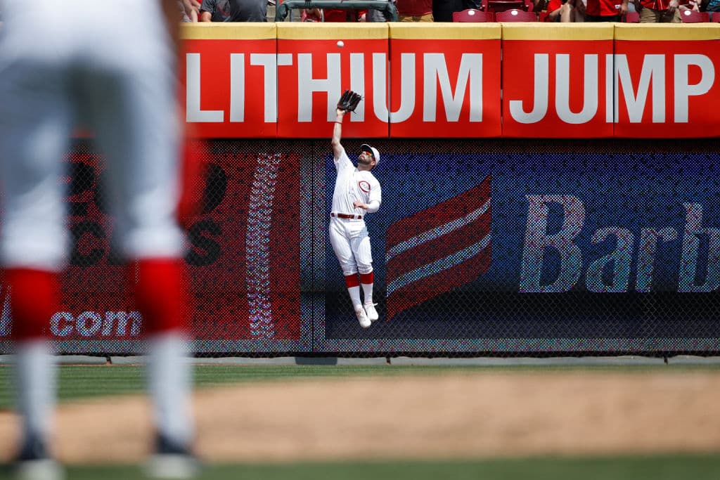 Los Cincinnati Reds se quedan ahora con marca de 27-32, mientras que los Washington Nationals mejoraron a 26-33.