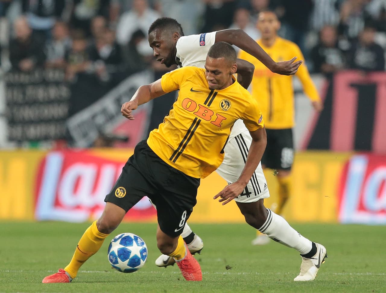 El mediocampista suizo Djibril Sow, actualmente en el Young Boys, estaría bajo el radar del Eintracht Frankfurt.